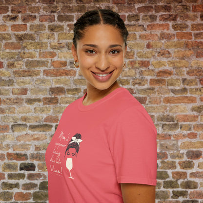 Mom's superpower, turning whine into Wine! Crewneck Tee
