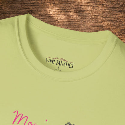 Mom's superpower, turning whine into Wine! Crewneck Tee